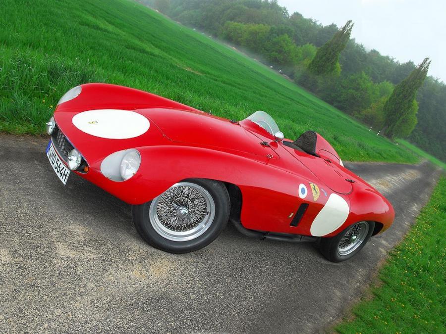  Ferrari 500 Mondial Scaglietti Spyder 1954 года  (фото 1 из 14)